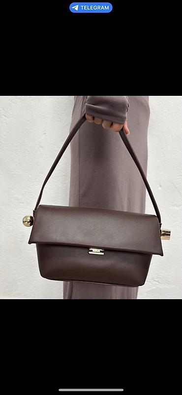 roberto cavalli: Сумка Jacquemus Le Bambino Long, шоколадный коричневый - Форма — 1