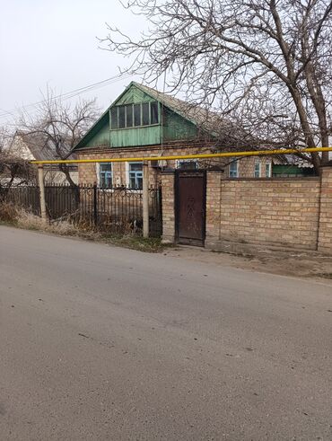 Продажа домов: Дом, 73 м², 4 комнаты, Риэлтор, Старый ремонт — 1