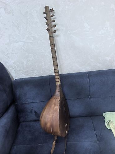 Saz – uzun saplı, armud formalı korpuslu milli simli musiqi aləti