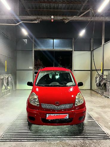 Toyota Yaris Verso: 2004 г., 1.3 л, Автомат, Бензин, Минивэн at lalafo.kg Toyota Yaris Verso: 2004 г., 1.3 л, Автомат, Бензин, Минивэн