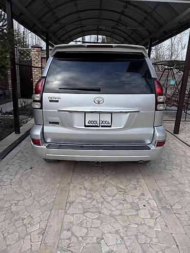 7 местные: Toyota Land Cruiser Prado: 2005 г., 3 л, Автомат, Дизель, Внедорожник — 4