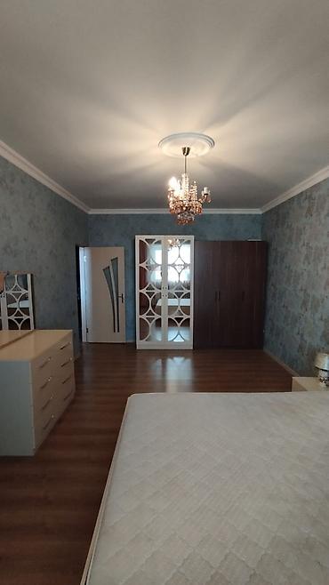 Mənzillər: Bakıxanov qəs., 3 otaqlı, Yeni tikili, m. Koroğlu, 92 kv. m — 10
