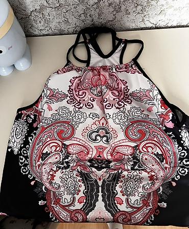 Qadın geyimləri: Qadın üçün naxışlı halter-top bluz razmer 0Xl — 3
