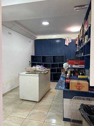 za kucu: Izdajem lokal 315m2. Koriscen je samo u privatne svrhe. Trenutno je — 10
