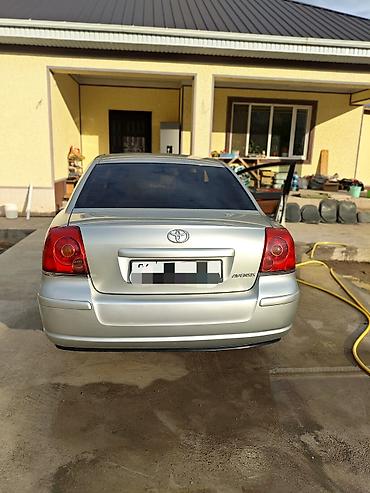 Toyota Avensis: 2004 г., 2 л, Автомат, Бензин, Седан — 4