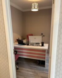 аренда продажа недвижимости: Ela teklif: Yasamal rayonunda yol kənarında əla vəziyyətdə tam əşyalı