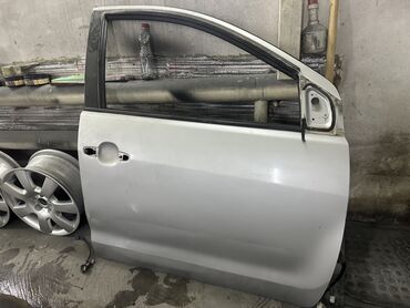 рессоры на портер: Дверь Передняя левая Toyota, Б/у, Оригинал