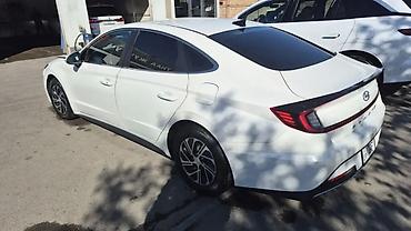 Продажа авто: Hyundai Sonata: 2020 г., Гибрид, Седан — 3