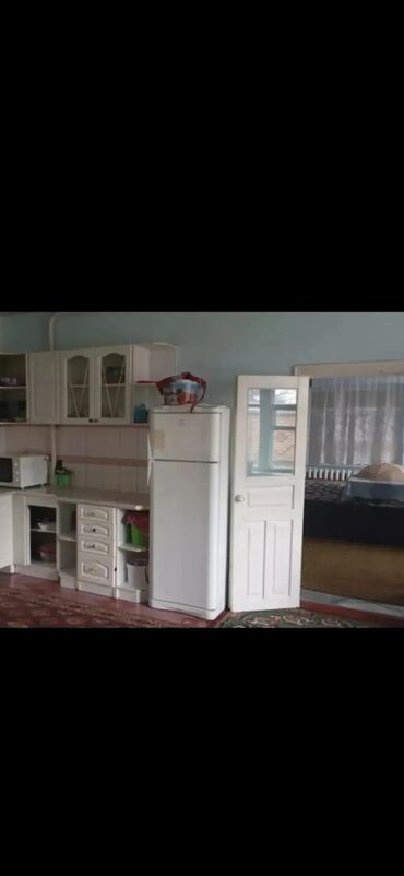 дом селекционное: 60 м², 3 комнаты, Парковка, Сарай, Забор, огорожен