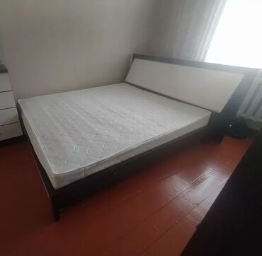 2 местный кровать: Двуспальная Кровать, Б/у