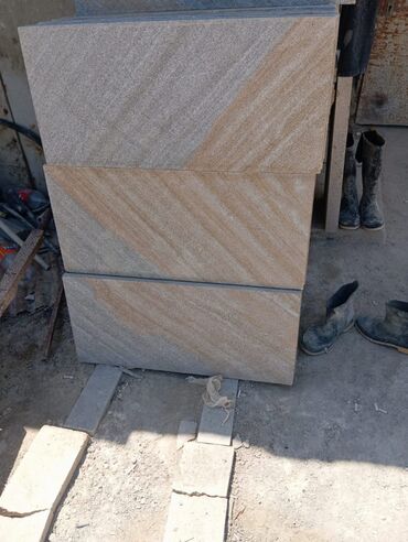 Ağlay: Aglay Ve Tamet Daşlarinin Satişi Bir Başa Sexde — 14