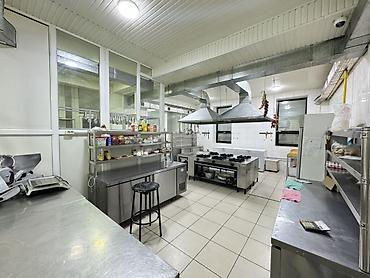 Продажа ресторанов, кафе: Продается Действующий Ресторан Район Вефа Территория: 8 сотки Площадь — 8