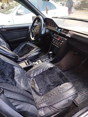 e 39: Mercedes-Benz E 220: 2.2 l | 1995 il Sedan — 7