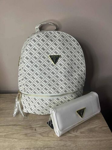 Torbe: Guess ranac NOVO

Novo
Replika

fb Moja Kupovina 1 — 1