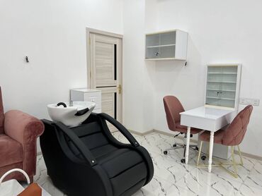 Digər kommersiya daşınmaz əmlakı: Qara Çuxur qəsəbəsində yerləşən yeni tikili 5 mərtəbəli binanın 1-ci — 12