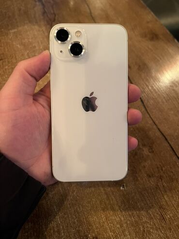 Apple iPhone: IPhone 13, Б/у, 128 ГБ, Белый, Защитное стекло, Чехол, 78 % — 1