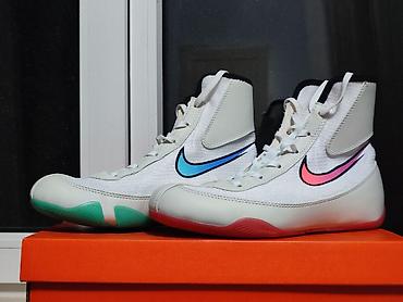 спортивные обувь: Мужские кроссовки, 40, Nike, Новый, цвет - Белый — 1