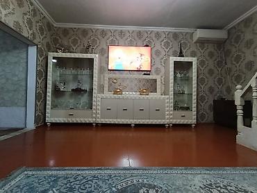 stendler: Tv stendi və vitrin dəsti - Dəst tərkibi: 1 ədəd geniş TV stendi — 1