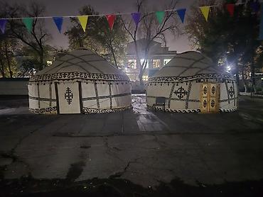 Юрты: Юрта традиционная казахская/киргизская (сборно-разборная) Описание: - — 2