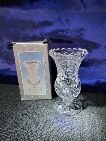 Vaze i saksije: Vaza, Novo — 1