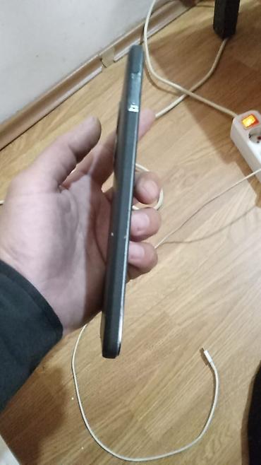 htc wildfire s: Xiaomi rəng - Qara, 
 Barmaq izi — 4
