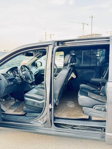 Dodge: Dodge Caravan: 2019 г., 3.6 л, Автомат, Бензин, Минивэн at lalafo.kg — 6 Dodge: Dodge Caravan: 2019 г., 3.6 л, Автомат, Бензин, Минивэн — 6