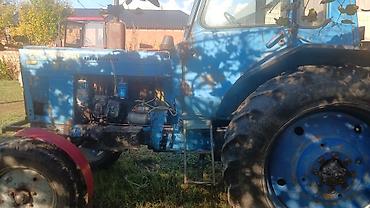 ikinci əl traktor zapcasti: Belarus MTZ-80 traktor - 4x2 təkər formulu, arxa iri şinlər - Dizel — 4