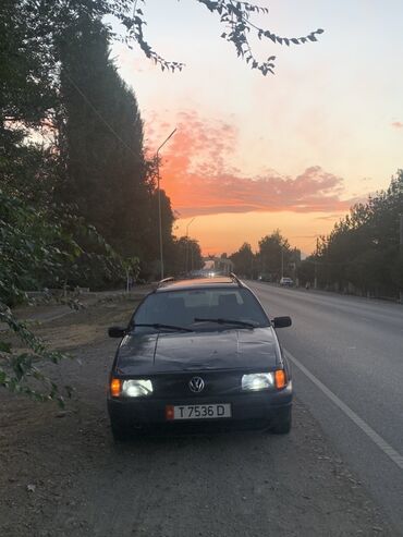 тормозной диск на пассат: Volkswagen Passat B3, седан/лифтбек, темно-синий. Ключевые