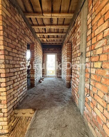 Продажа домов: Дом, 210 м², 5 комнат — 9