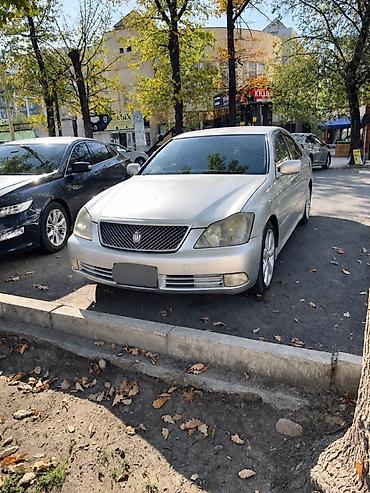 Toyota Crown: 2004 г., Автомат, Бензин, Седан