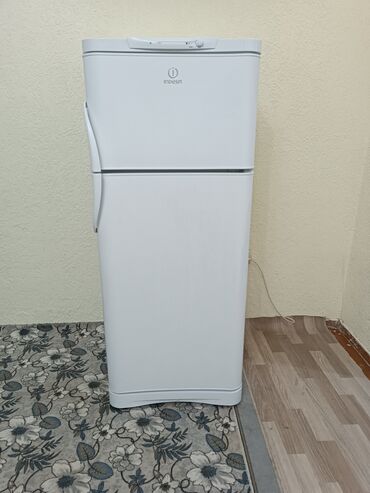 термопот купить: Холодильник Indesit, Б/у, Двухкамерный, De frost (капельный), 60 * 155 * 60