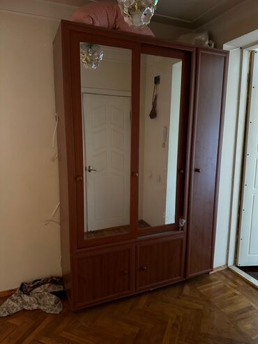 куплю шкаф купе: Б/у, Купе, 5 дверей Прямой шкаф, Шкаф в прихожей, Азербайджан