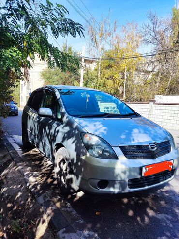 Toyota: Toyota Corolla Verso: 2002 г., 1.5 л, Автомат, Бензин, Минивэн