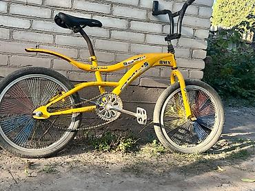 бмх bmx: Продаются два велосипеда. 1) BMX, жёлтый:BMX, чёрный и спортивный — 2