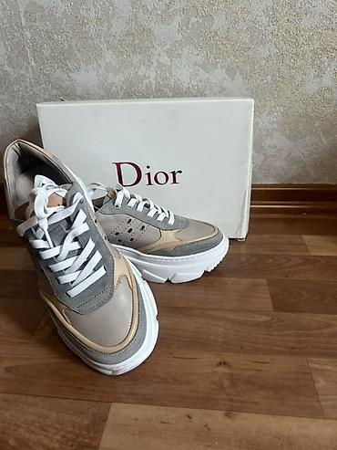 трекинг обувь: Кроссовки Dior из Японии - Размер: 37 (маркировка на подошве). Но — 4