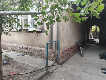 дом в красноречка: Дом, 110 м², 6 комнат, Старый ремонт