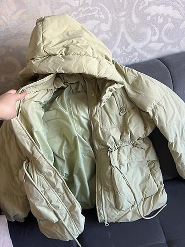 Пуховики и зимние куртки: Продаются 1. 600сом 2. ⁠600сом 3. ⁠500сом 4. ⁠500сом 5. ⁠600сом — 10