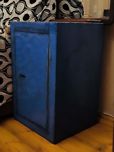 seyf dolab: Məhsul: Metal seyf/kassalı dolab Təsvir: - Rəng: mavi - Material — 2