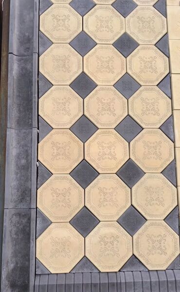 Брусчатка кирпич: Брусчатка кирпич, Для лестниц, Бетонная, Литая, Новый, Гарантия, Бесплатная доставка, Бесплатный выезд at lalafo.kg — 20 Брусчатка кирпич: Брусчатка кирпич, Для лестниц, Бетонная, Литая, Новый, Гарантия, Бесплатная доставка, Бесплатный выезд — 20