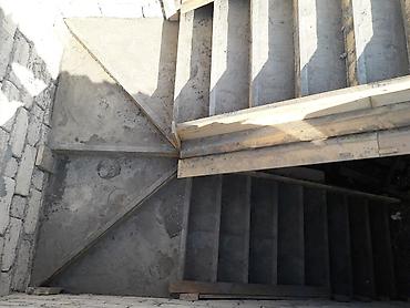 tarsovka ustası: Beton, monolit ustası tələb olunur, 6 ildən artıq təcrübə, Dəyişən növbəli, İşəmuzd ödəniş — 5