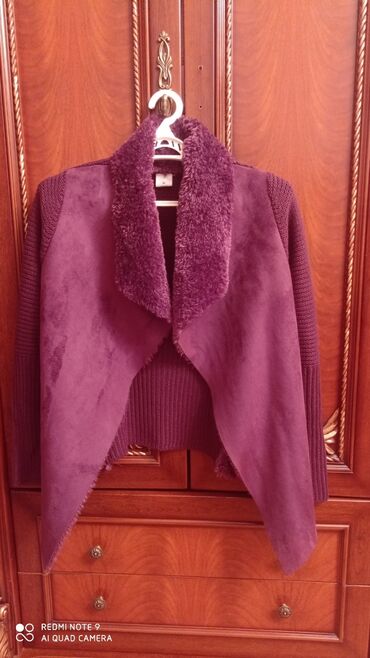 продается 2 х комнатная квартира: Женский свитер M (EU 38), цвет - Фиолетовый