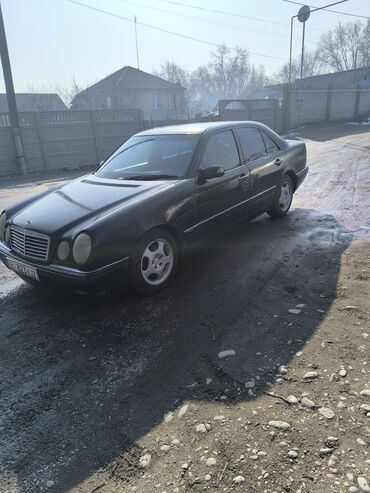 авто в залог: Mercedes-Benz E-Class: 1996 г., 3.2 л, Автомат, Бензин, Седан