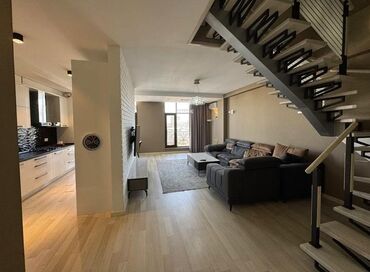 Долгосрочная аренда квартир: 3 комнаты, Риэлтор, Без подселения, С мебелью полностью — 9