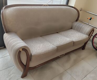 двухместный диван раскладной: Диван-кровать, цвет - Бежевый, Б/у