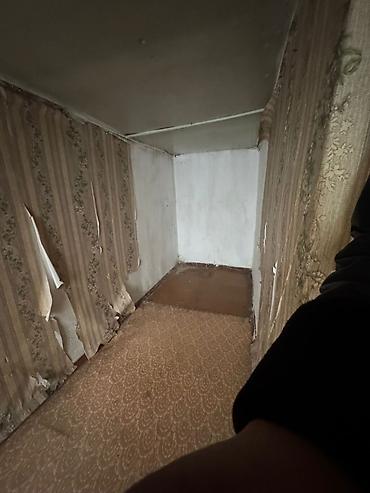 Продажа времянок: Срочно продаётся пристроенная времянка в центре города, район — 12