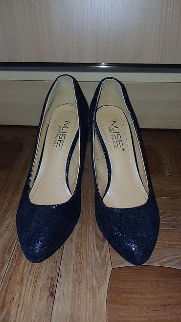 Другая женская обувь: Туфли женские, размер 36–37 (всё вместе отдам за 5000 сом) 1) Нарядные — 4