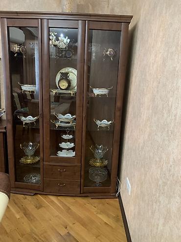 Türkiyenin İstikbal firmasınındır. Az işlenib. İçinde işıgı da var