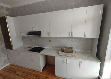 Mətbəx mebeli: Ağ rəngli mətbəx mebeli dəsti. Dəstə bir sıra asma şkaflar, alt -da lalafo.az — 2 Mətbəx mebeli: Ağ rəngli mətbəx mebeli dəsti. Dəstə bir sıra asma şkaflar, alt — 2