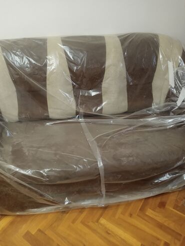 2 kq tort nece neferlikdir: Divan, Kreslo, Açılmayan