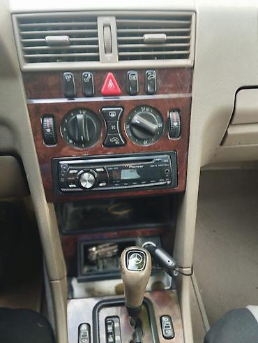 mersedes c 230: Mercedes-Benz 230: 2.3 l | 1999 il Sedan — 8